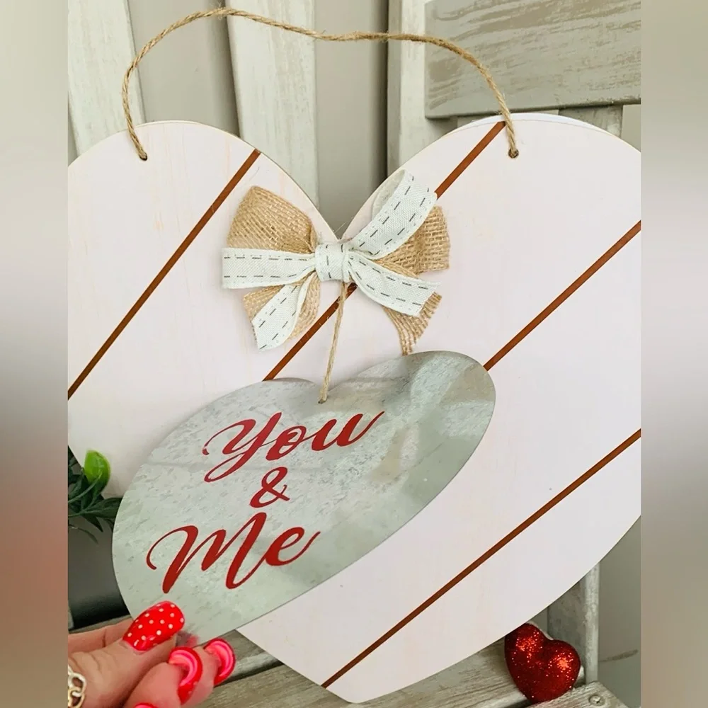 Valentine’s Day Wall or Door Hanging ❤️🆕❤️⭐️A 2 for $14 Item ⭐️